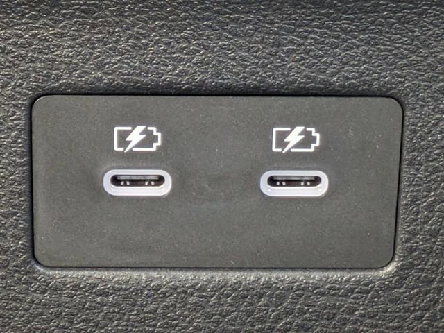 New 2026 Nissan Kicks SR w/ Cold Weather Package image 20