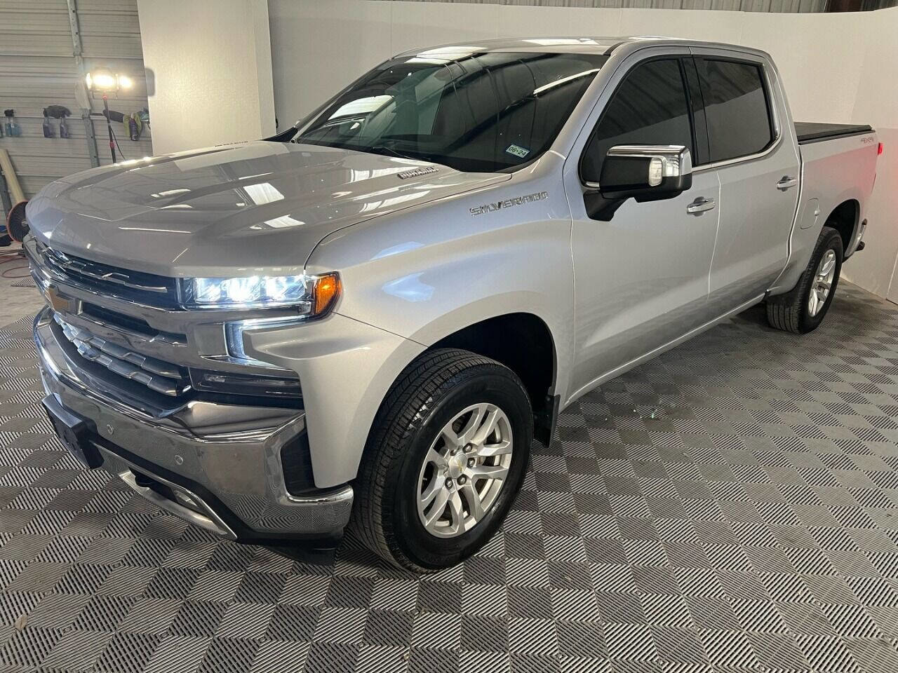 Used 2020 Chevrolet Silverado 1500 LTZ w/ LTZ Plus Package image 3