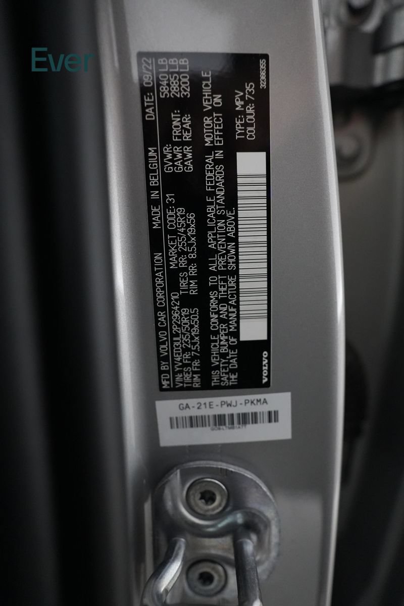 Used 2023 Volvo XC40 Recharge Plus AWD/4WD image 29