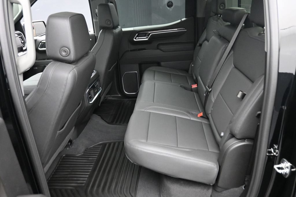 New 2026 Chevrolet Silverado 1500 LTZ w/ Z71 Off-Road Package AWD/4WD image 12
