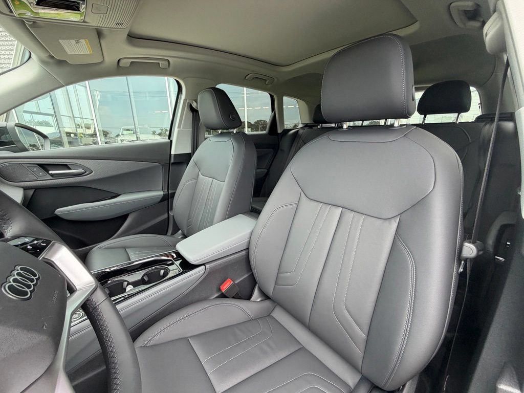 New 2026 Audi Q3 quattro 2.0T AWD/4WD image 11