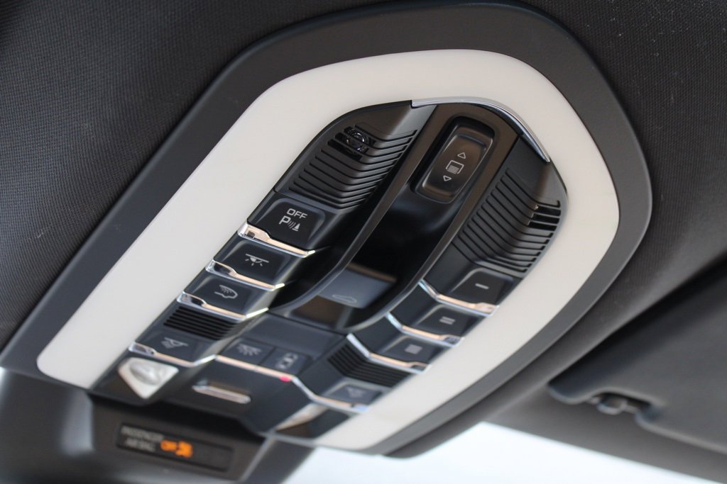 Used 2017 Porsche Macan GTS image 29