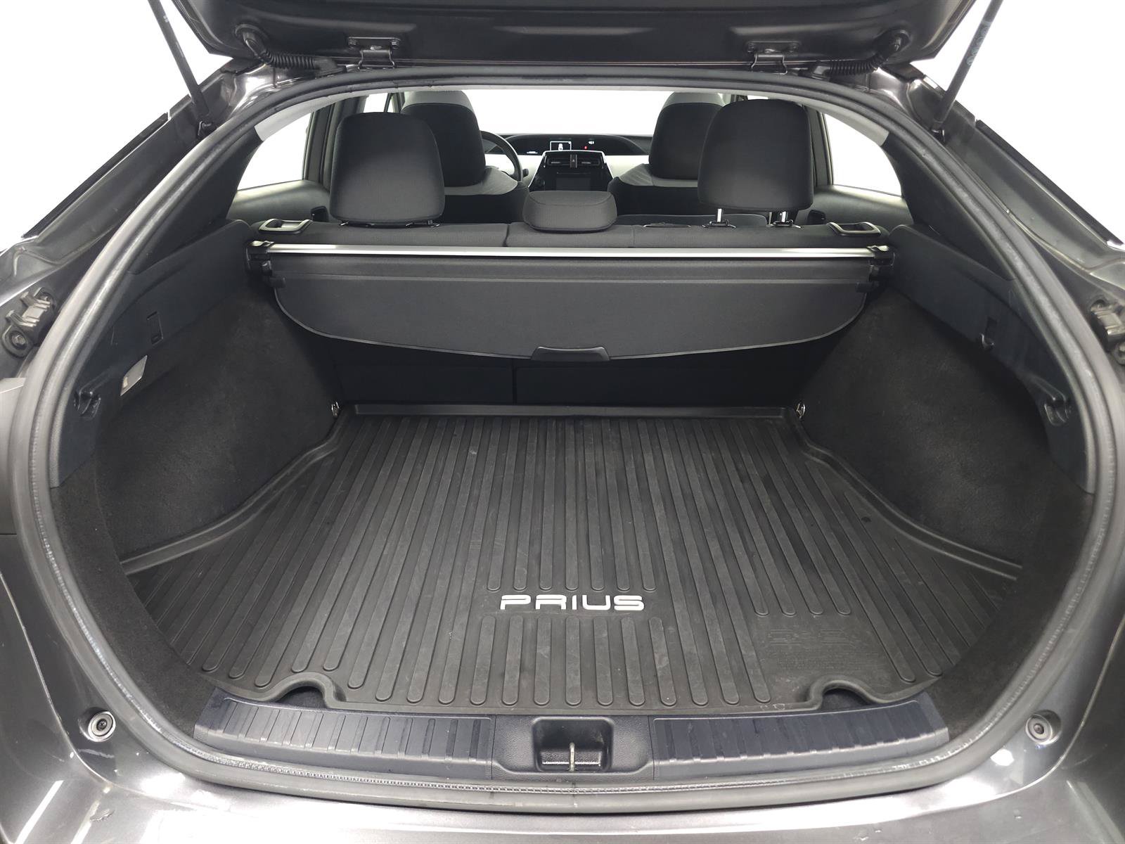 Used 2016 Toyota Prius Two FWD image 9