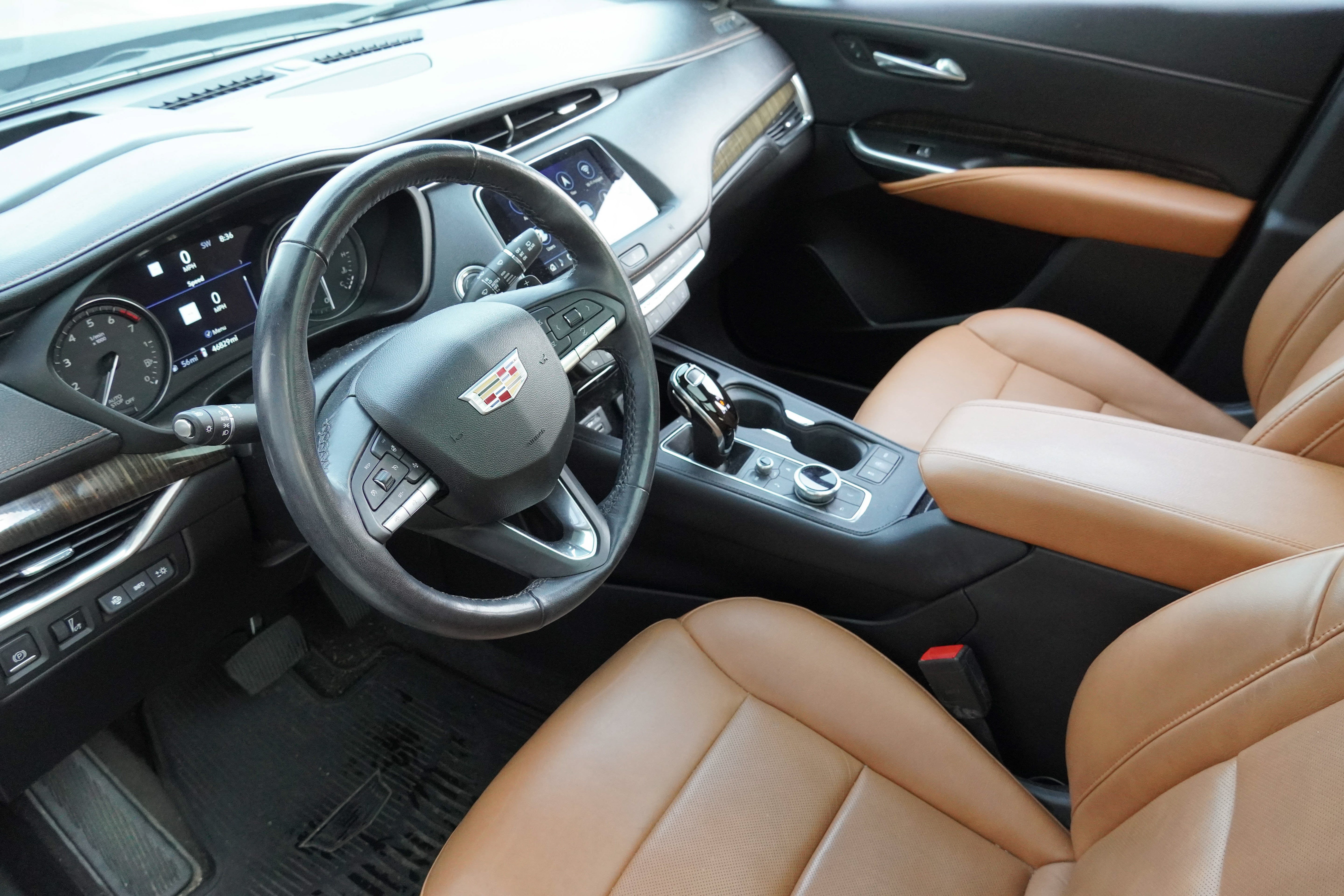 Used 2020 Cadillac XT4 Premium Luxury FWD image 9