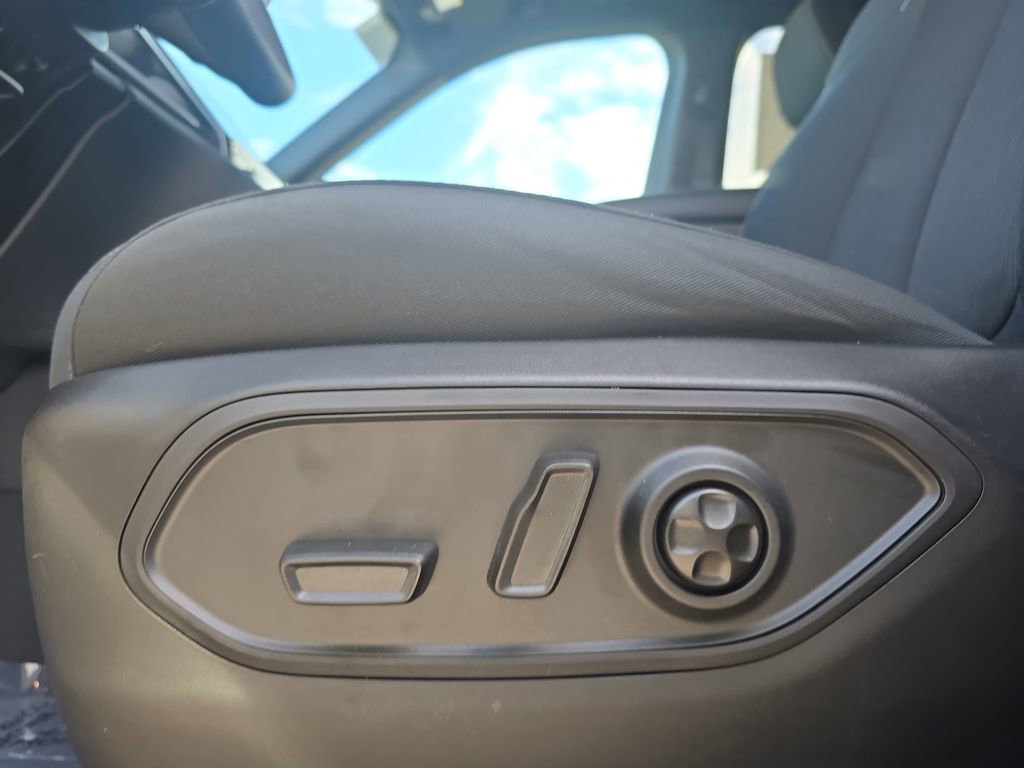 New 2025 Jeep Grand Cherokee Laredo image 29