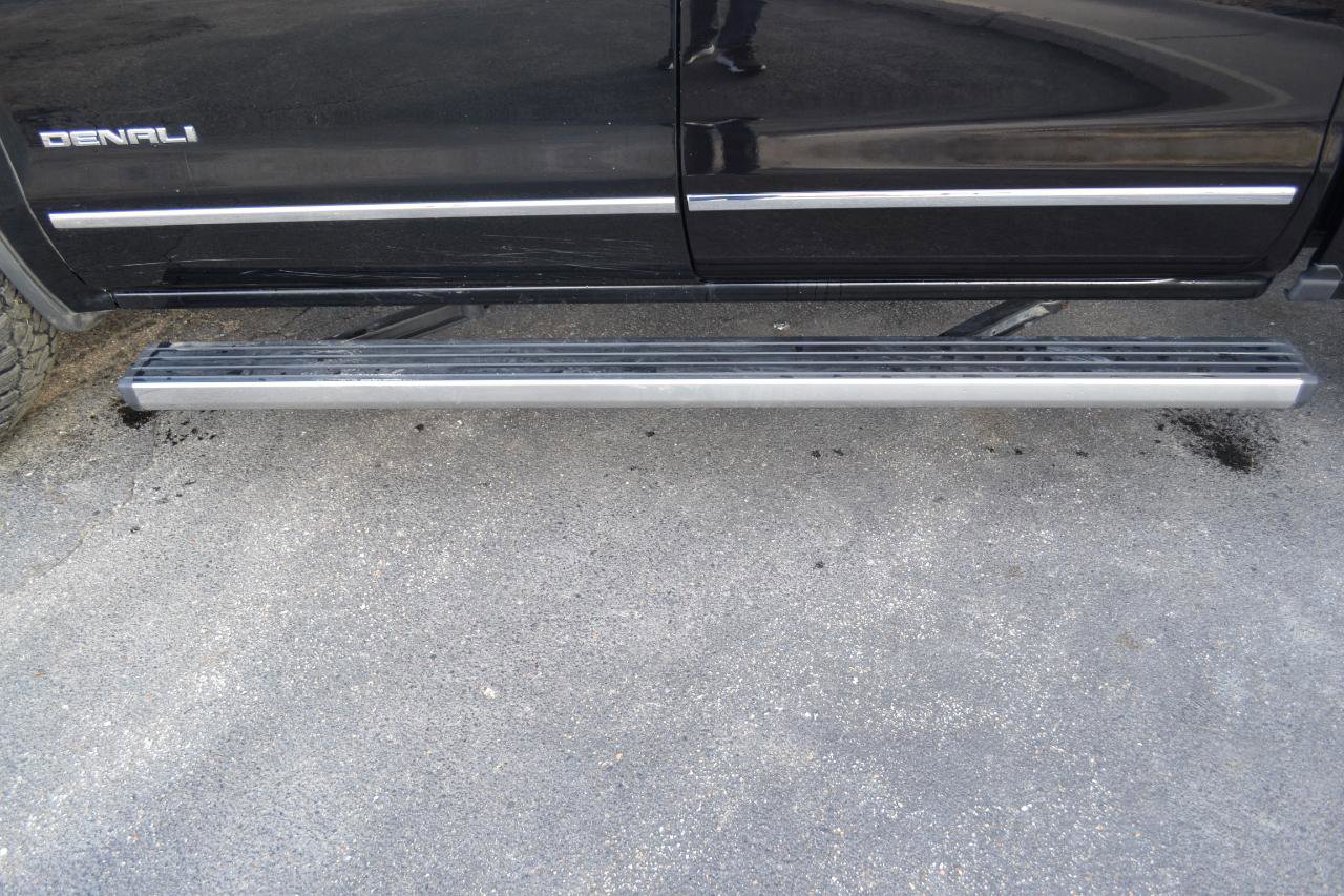 Used 2018 GMC Sierra 1500 Denali w/ Denali Ultimate Package image 57