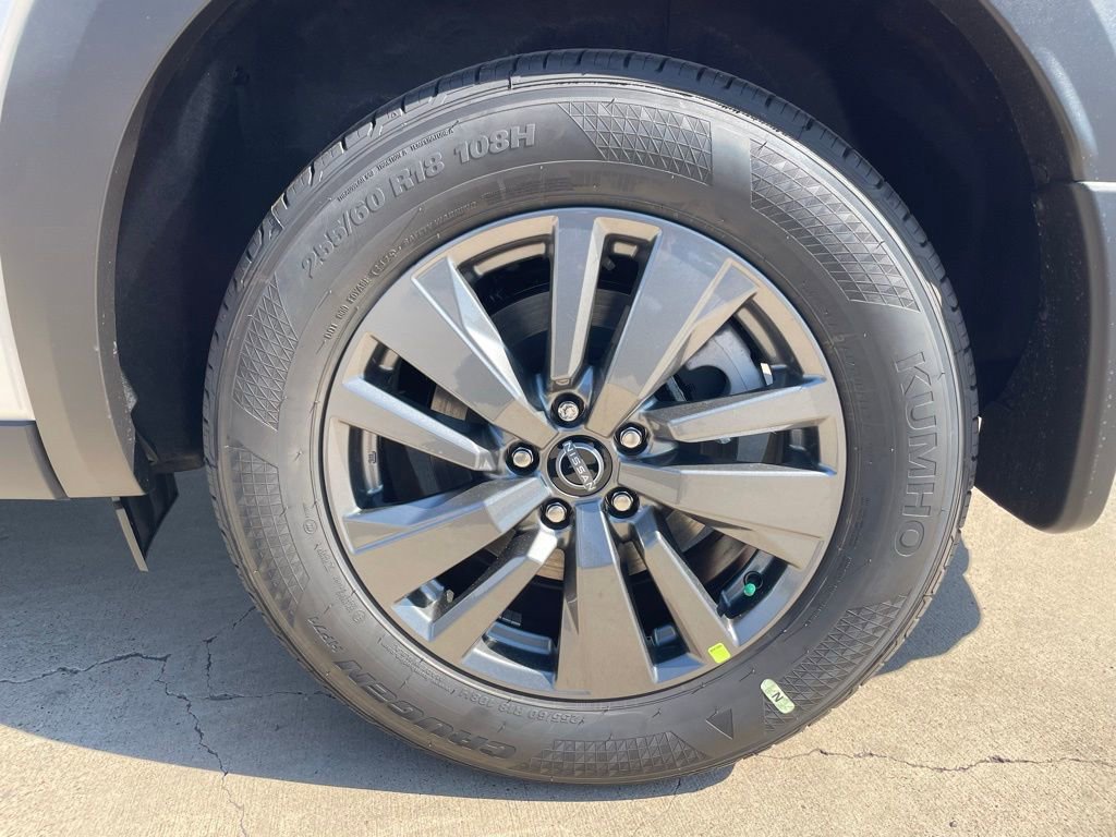 Used 2025 Nissan Pathfinder SV w/ Black Appearance Package FWD image 20