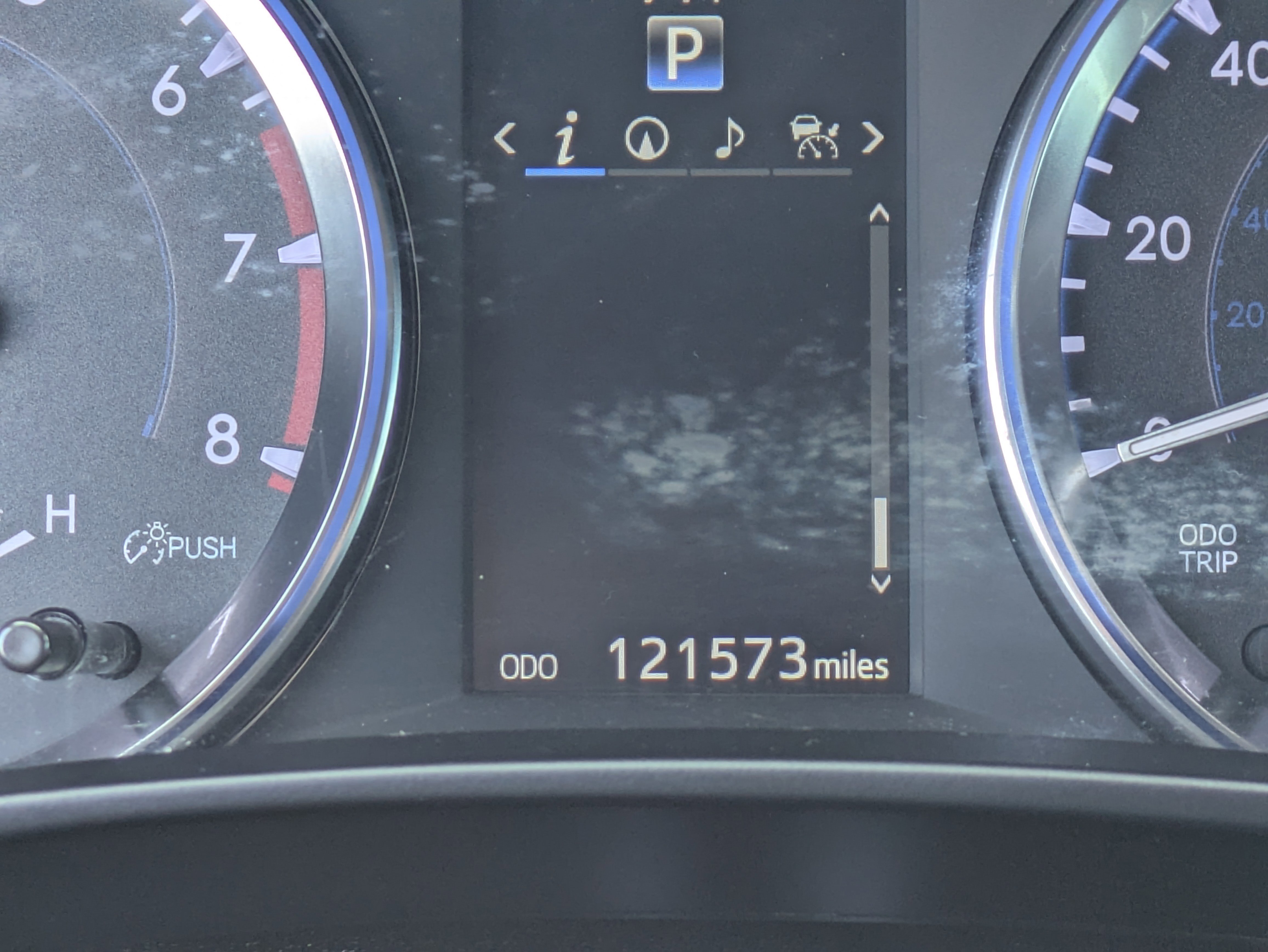 Used 2015 Toyota Highlander Limited w/ Driver Technology Package image 32