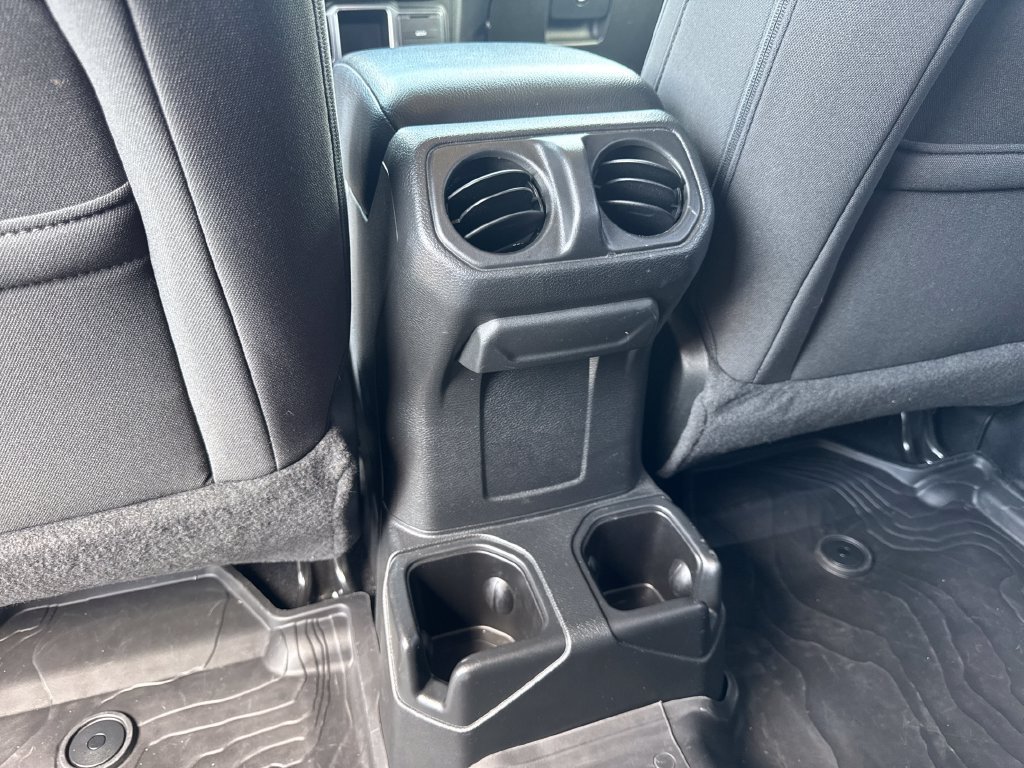Used 2023 Jeep Wrangler Unlimited Sport AWD/4WD image 21