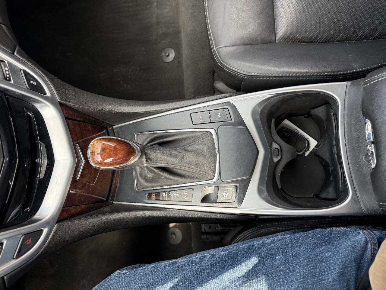 Used 2016 Cadillac SRX Luxury image 24