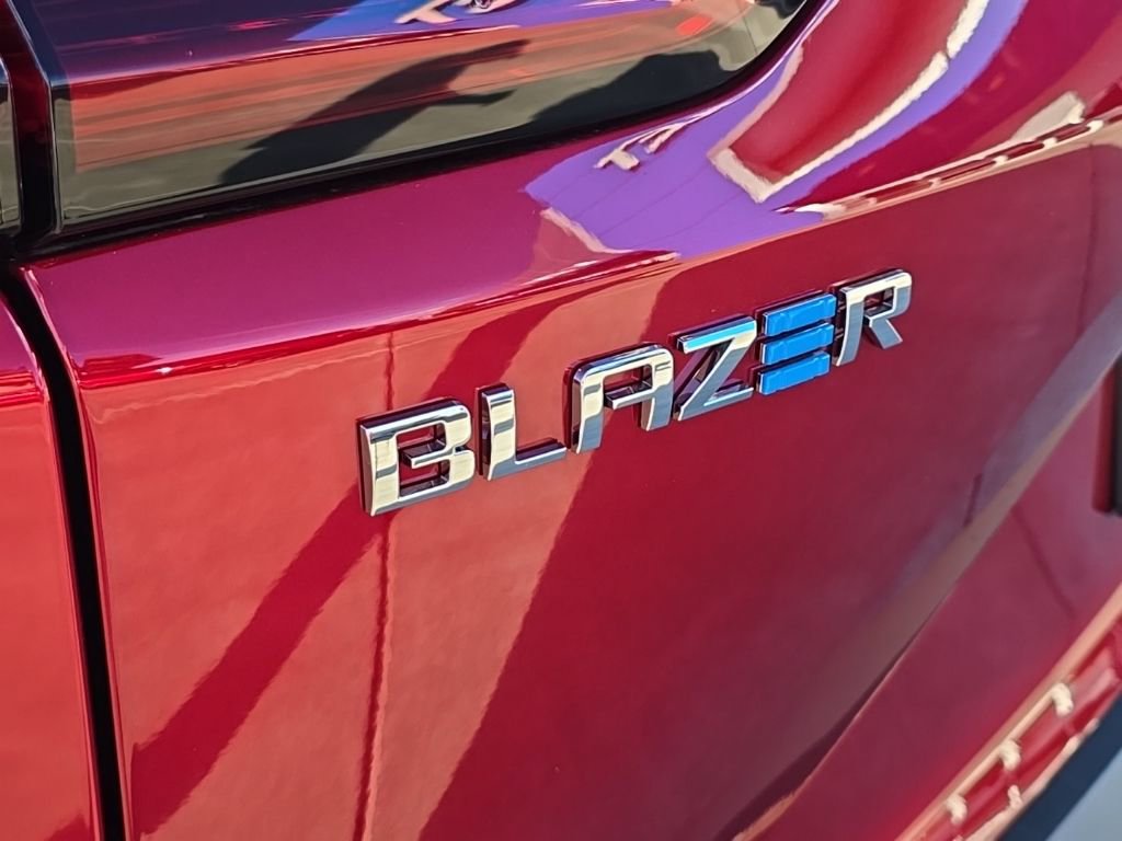 New 2026 Chevrolet Blazer EV LT image 33