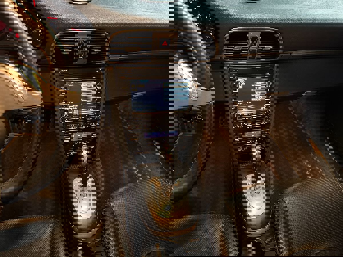 Used 2010 Porsche 911 Carrera image 16