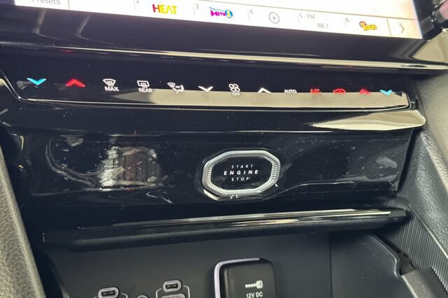 New 2026 Jeep Grand Cherokee L Limited AWD/4WD image 19