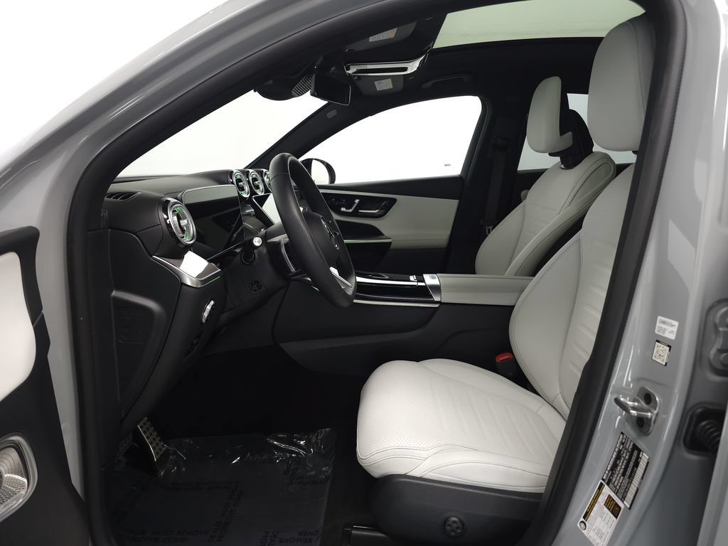 Certified 2026 Mercedes-Benz GLC 300 4MATIC image 8