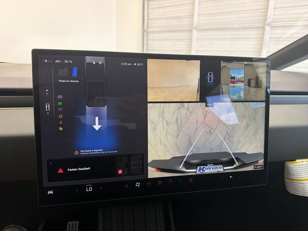 Used 2025 Tesla Cybertruck AWD Crew Cab image 15