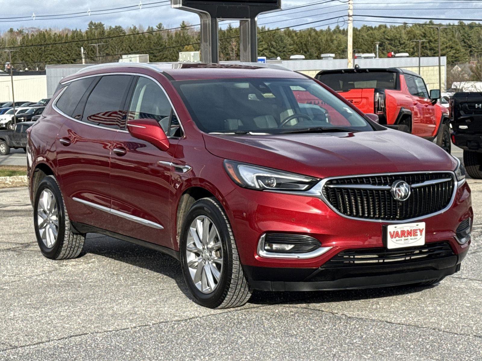 Used 2020 Buick Enclave Premium w/ Surround and Sites Package image 3
