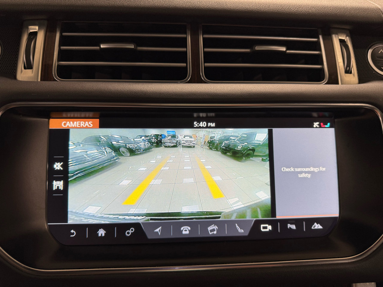 Used 2017 Land Rover Range Rover Supercharged image 19