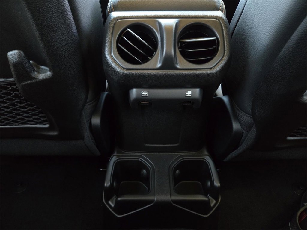 New 2025 Jeep Gladiator Sport image 14