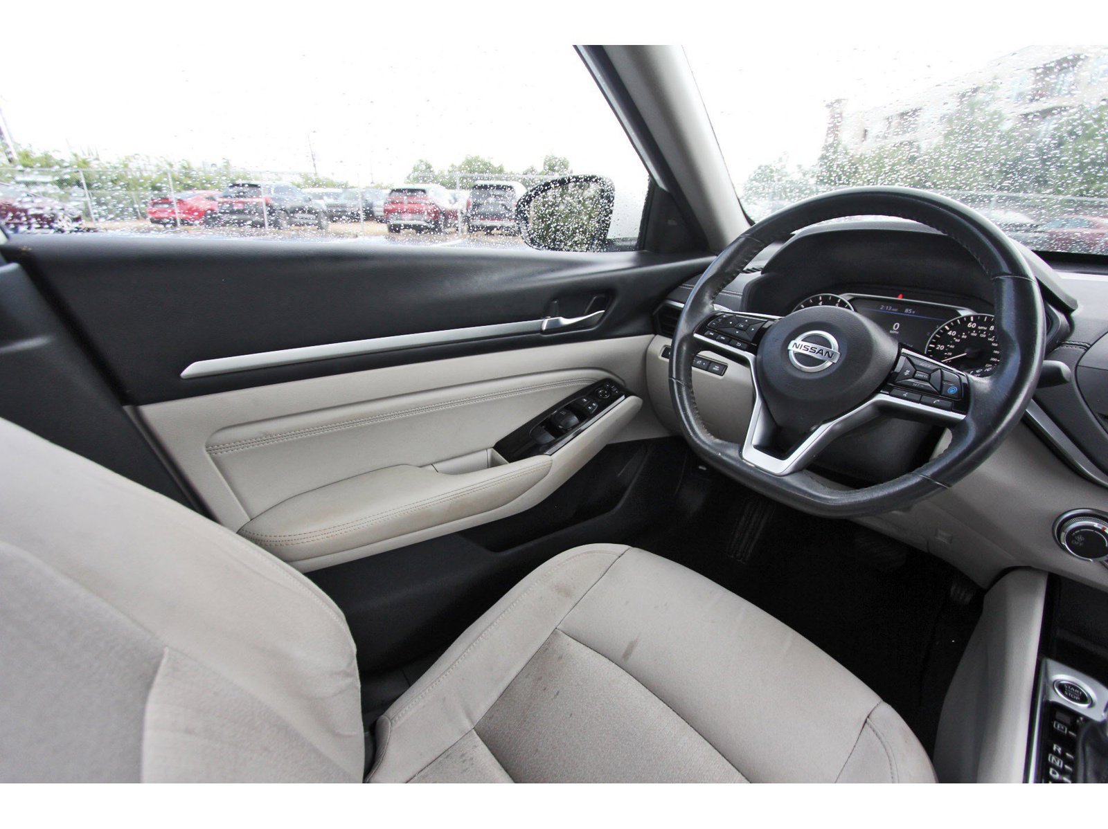 Used 2022 Nissan Altima 2.5 SV w/ SV Premium Package FWD image 11