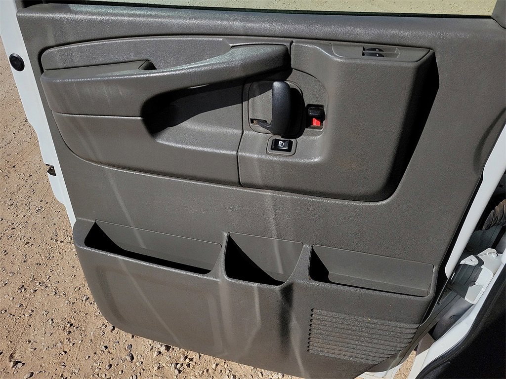 Used 2014 Chevrolet Express 2500 LS image 18