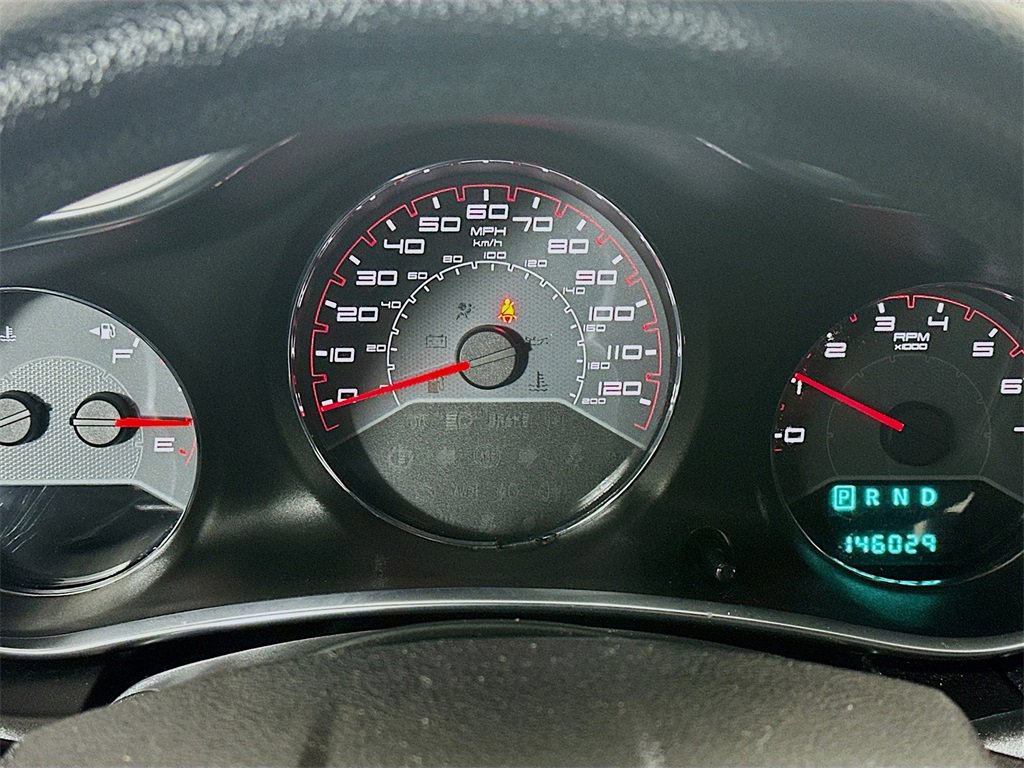 Used 2013 Dodge Avenger SE image 15