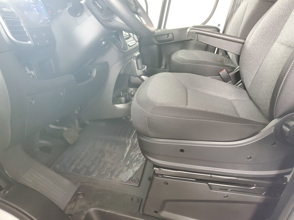 Used 2024 RAM ProMaster 2500 w/ Quick Order Package 22G SLT image 11