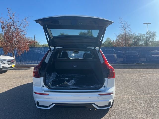 New 2026 Volvo XC60 B5 Plus w/ Protection Package Premier image 22