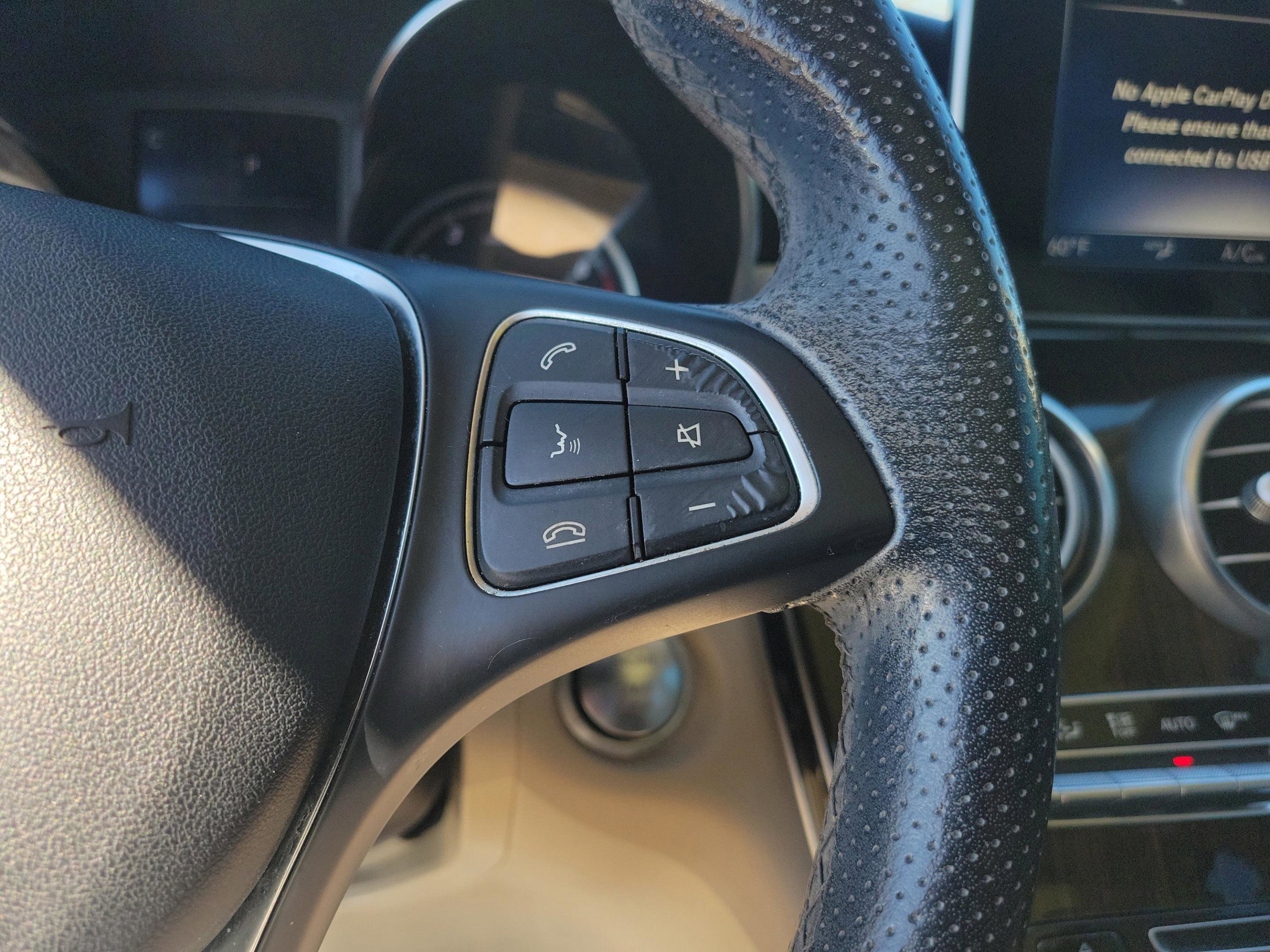 Used 2019 Mercedes-Benz GLC 300 image 19