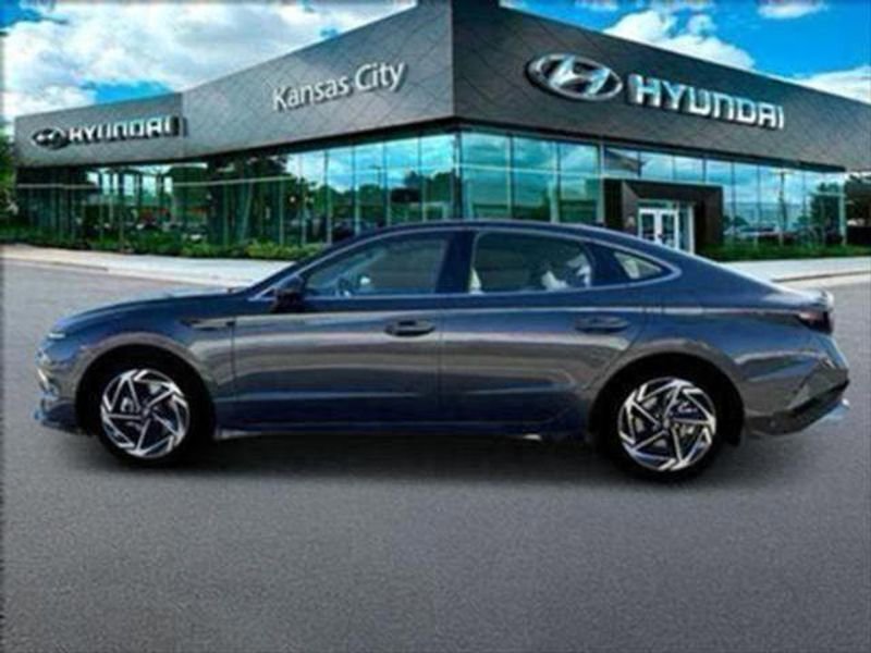 New 2025 Hyundai Sonata SEL image 5