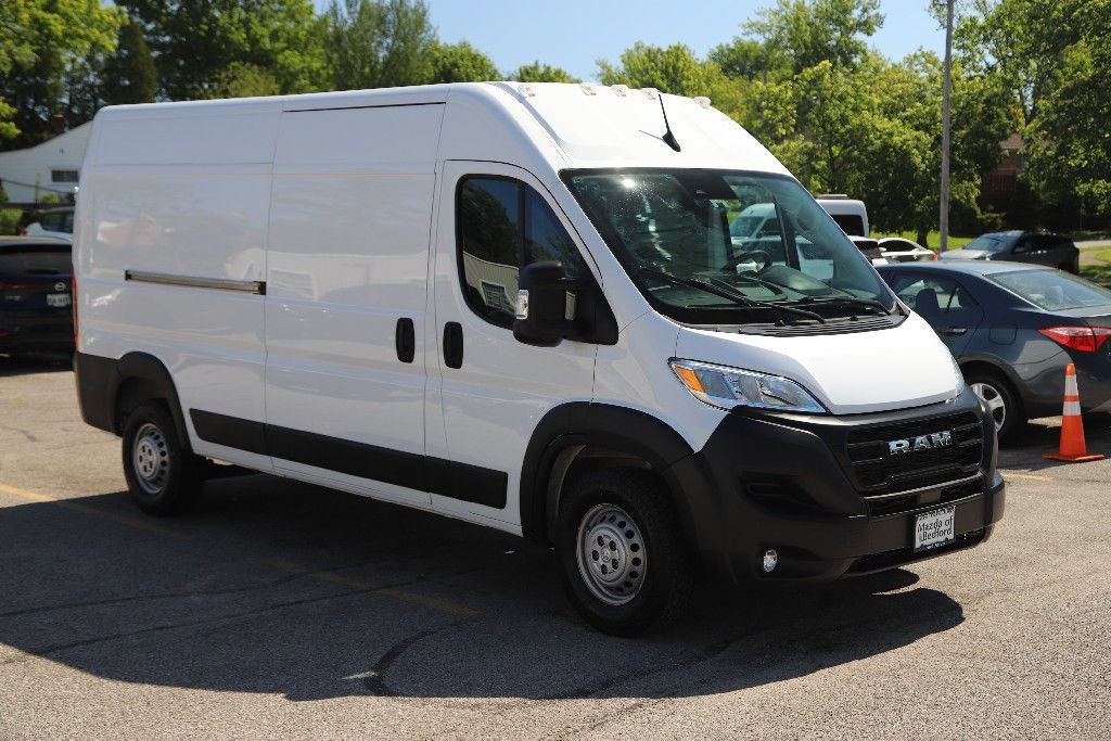 Used 2024 RAM ProMaster 2500 w/ Convenience Group FWD image 16