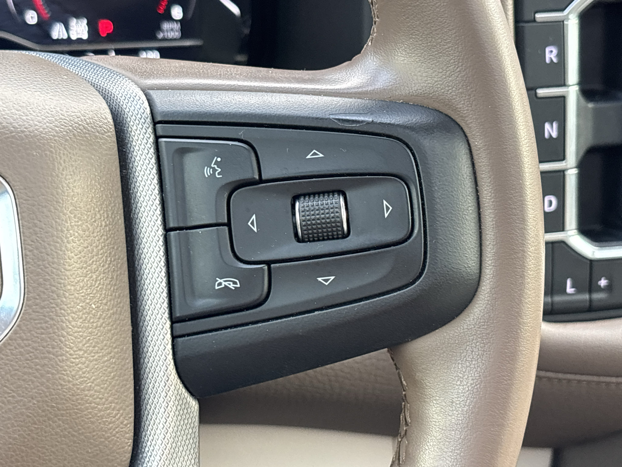 Used 2023 GMC Yukon Denali AWD/4WD image 20