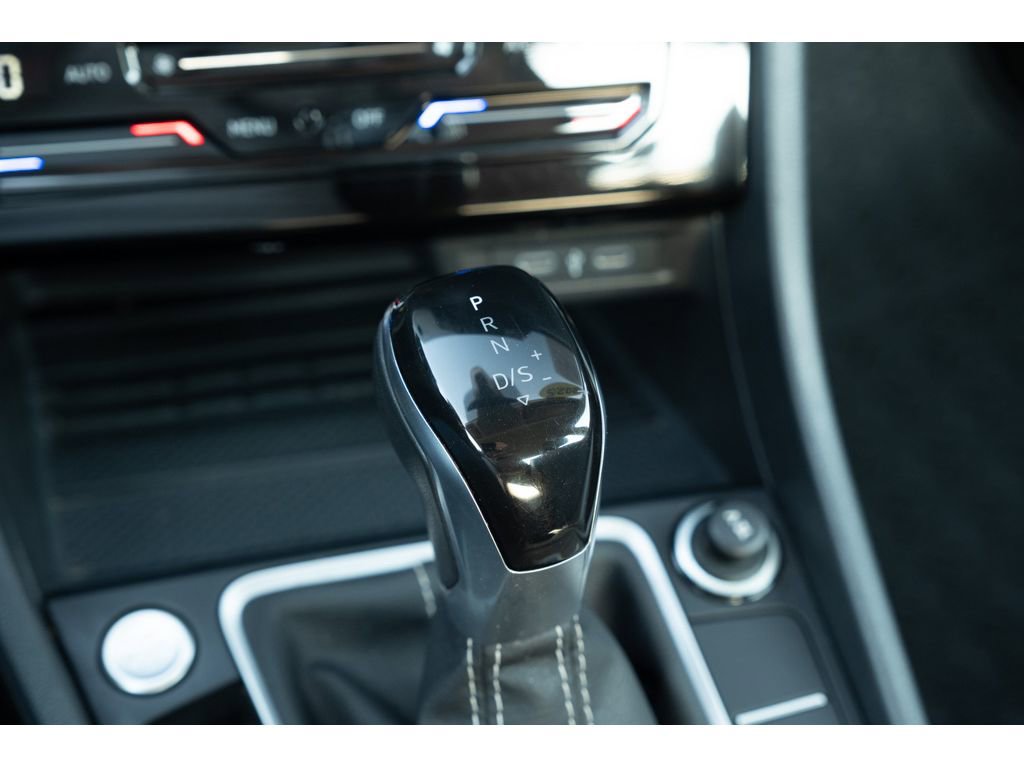 Used 2025 Volkswagen Jetta SE image 26