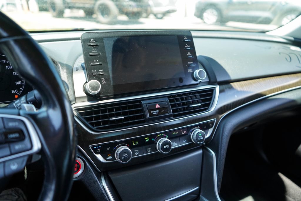 Used 2019 Honda Accord Touring image 8