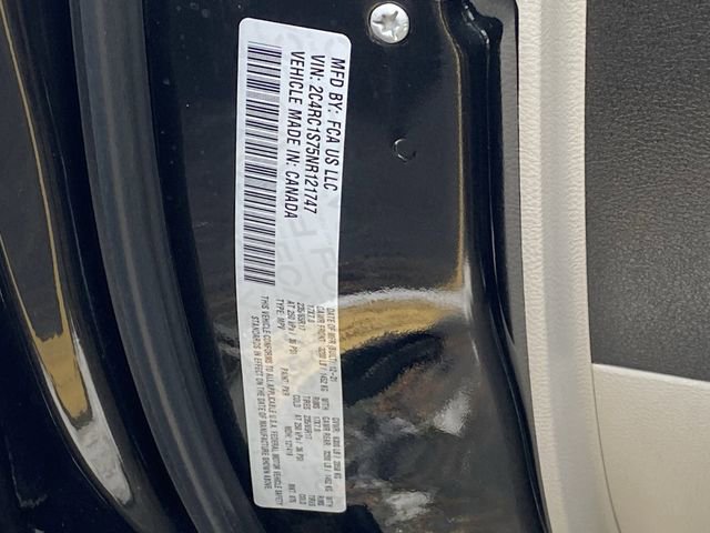 Used 2022 Chrysler Pacifica Limited FWD image 43