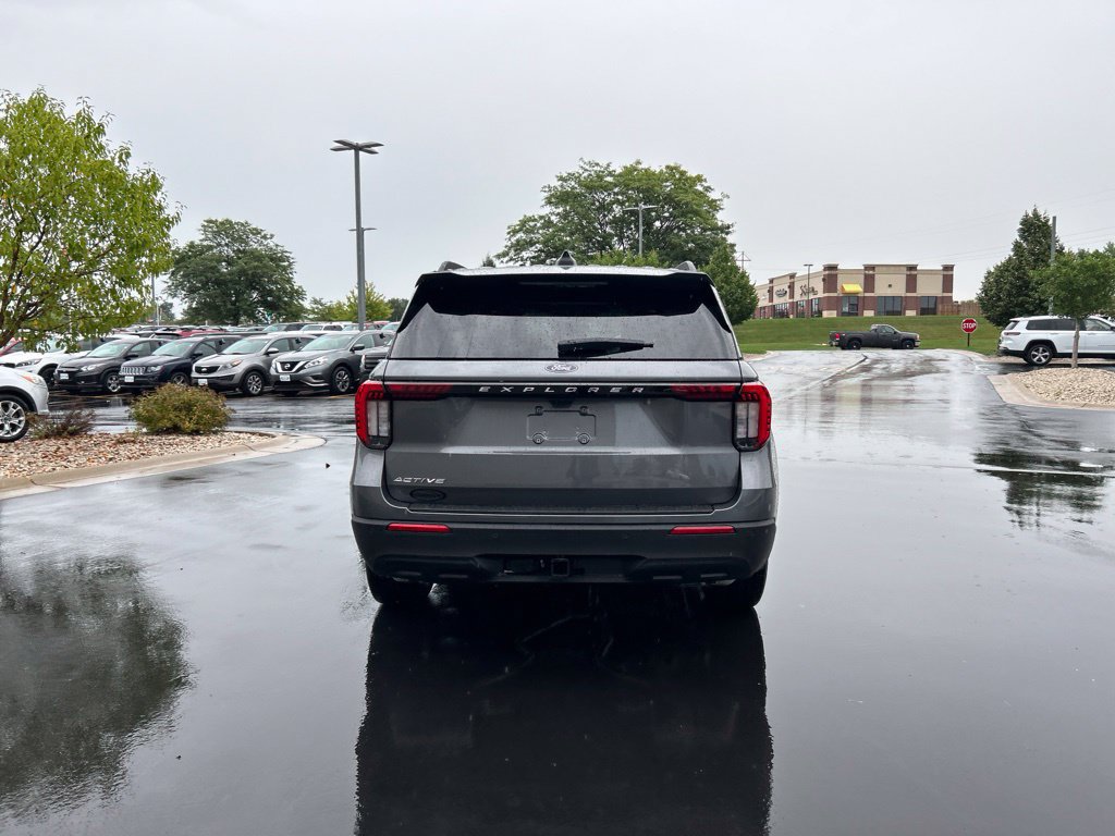 New 2027 Ford Explorer Active AWD/4WD image 7