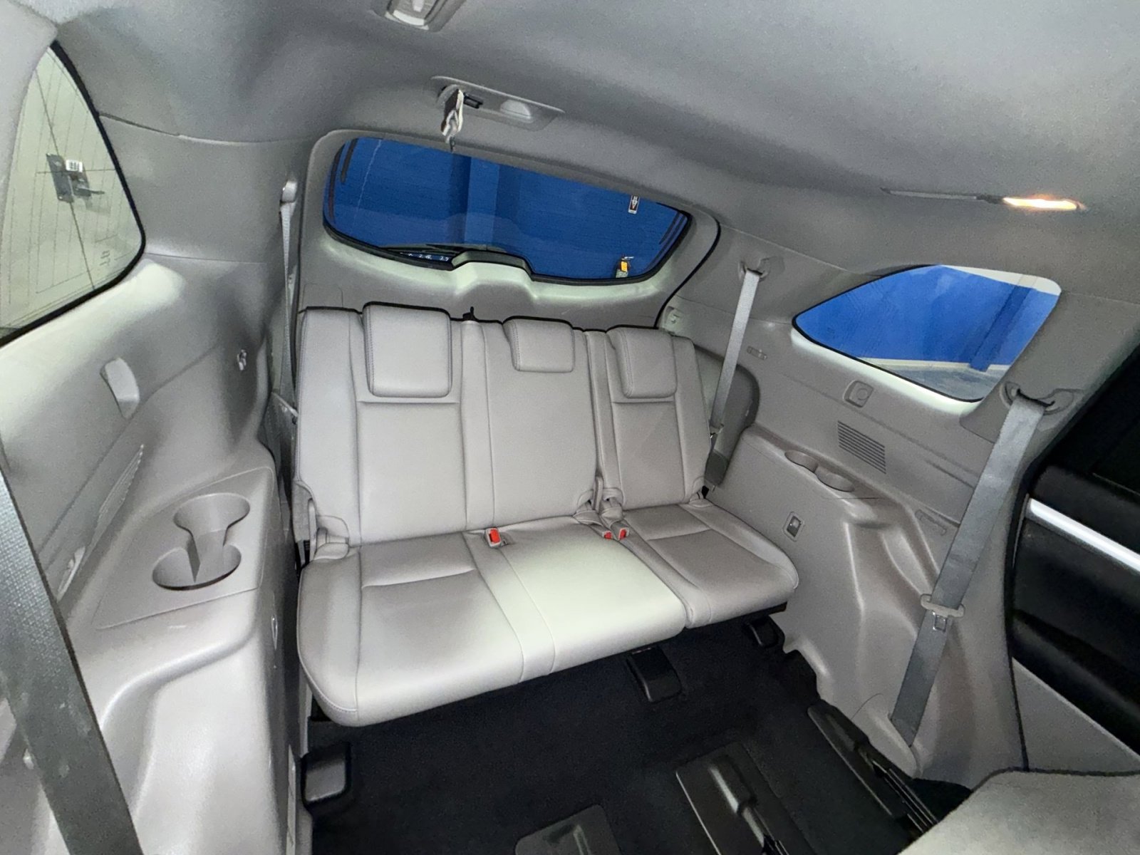 Used 2016 Toyota Highlander XLE image 29