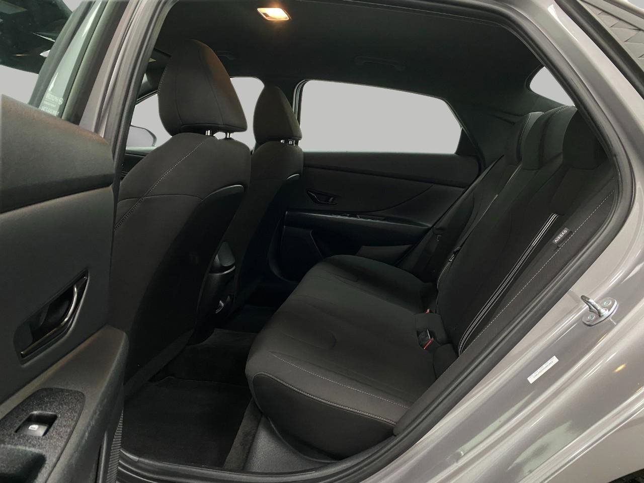 Certified 2025 Hyundai Elantra Sport FWD image 26