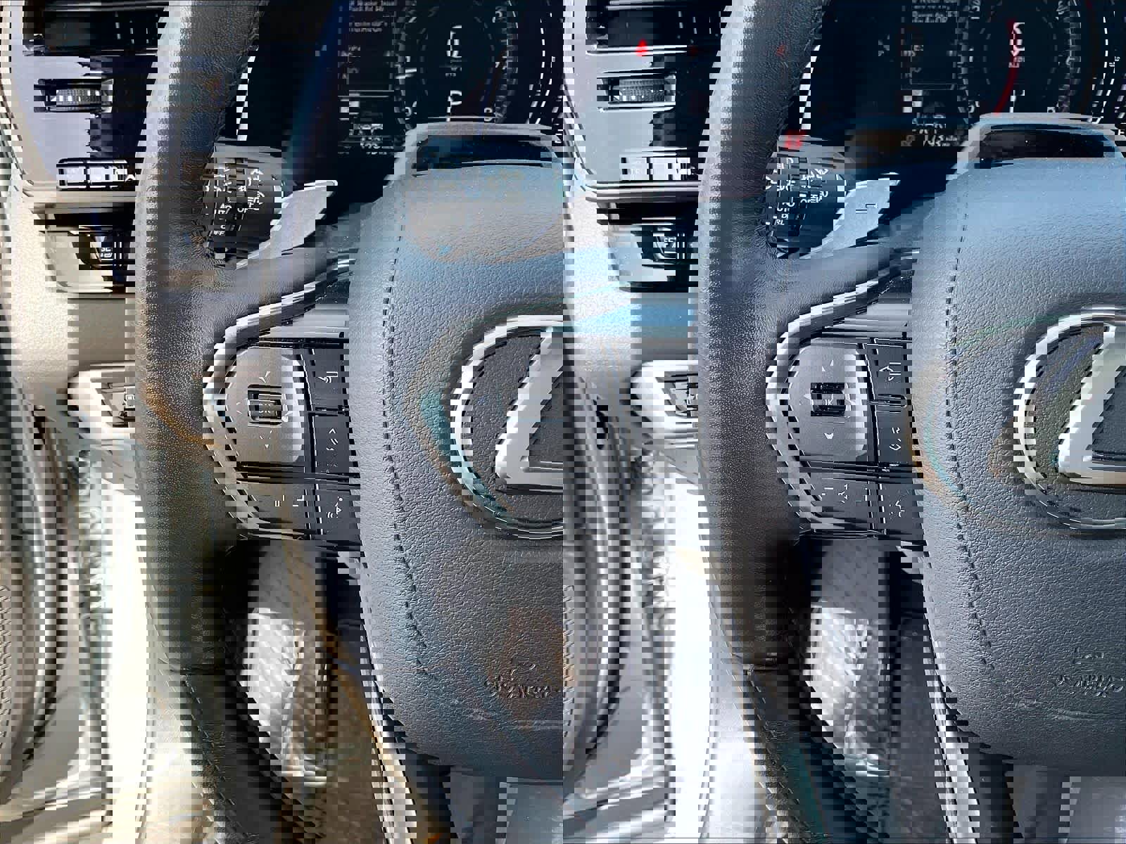 Used 2023 Lexus RX 350 Premium image 19