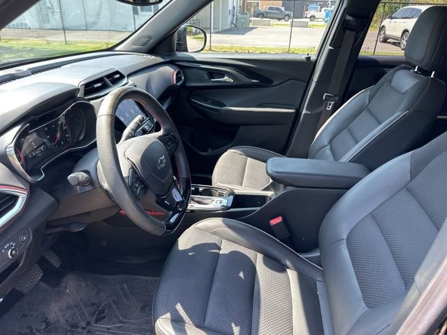 Used 2023 Chevrolet TrailBlazer RS w/ Convenience Package AWD/4WD image 7