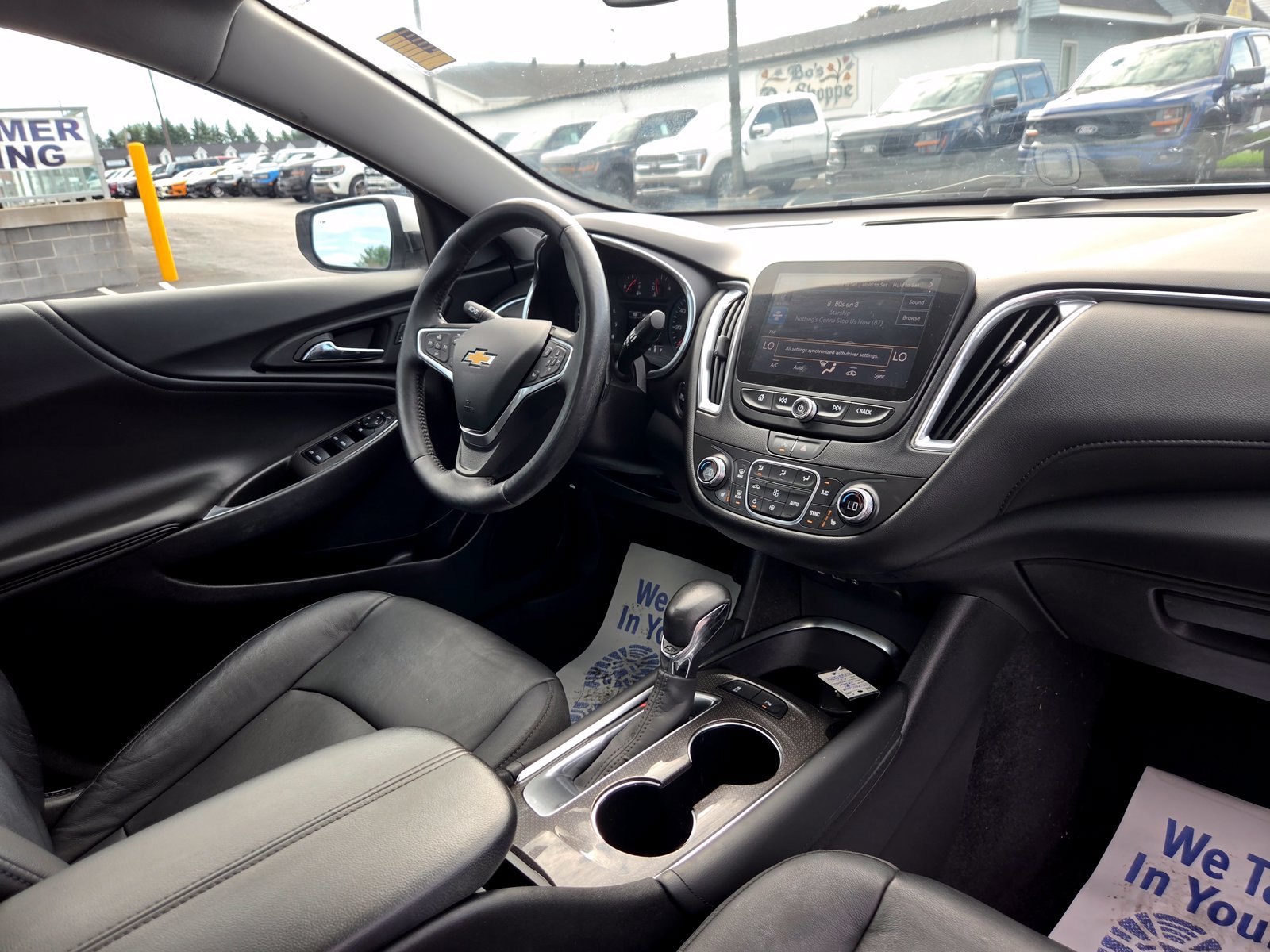 Used 2021 Chevrolet Malibu LT w/ Leather Package FWD image 34