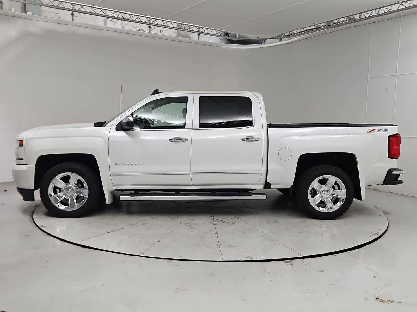 Used 2017 Chevrolet Silverado 1500 LTZ Z71 w/ LTZ Plus Package AWD/4WD image 3