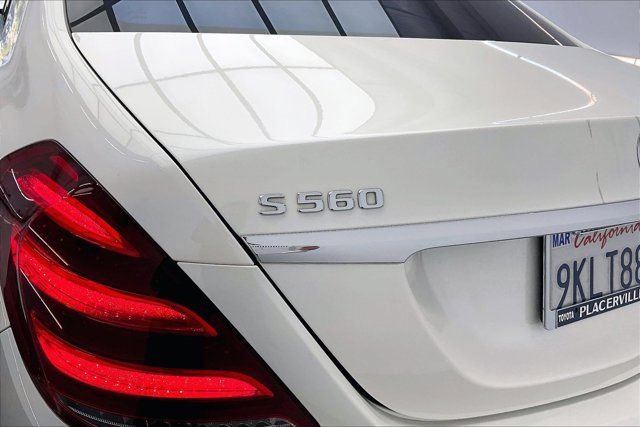 Used 2019 Mercedes-Benz S 560 Sedan image 32