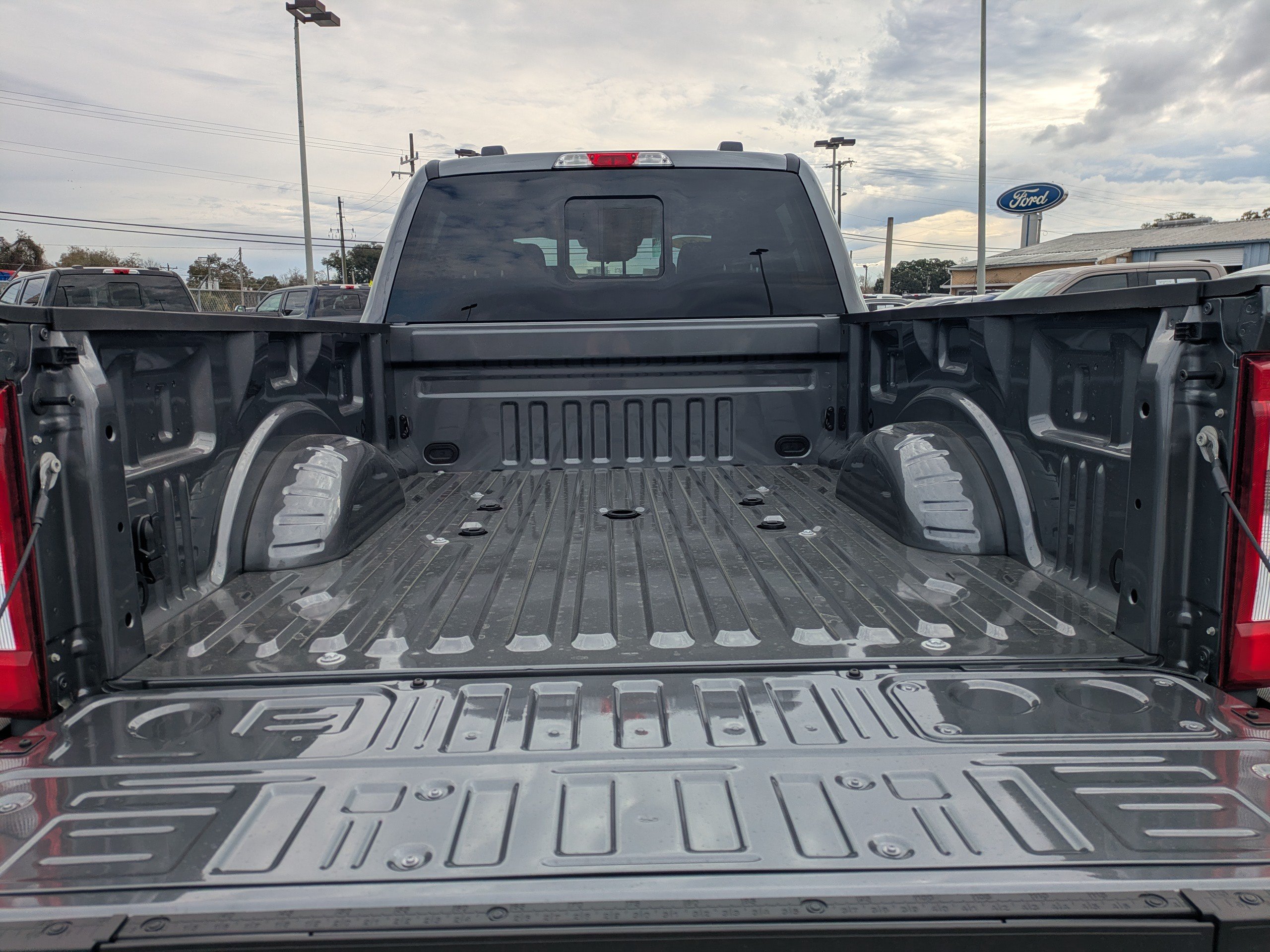 New 2026 Ford F350 XL w/ STX Appearance Package AWD/4WD image 13