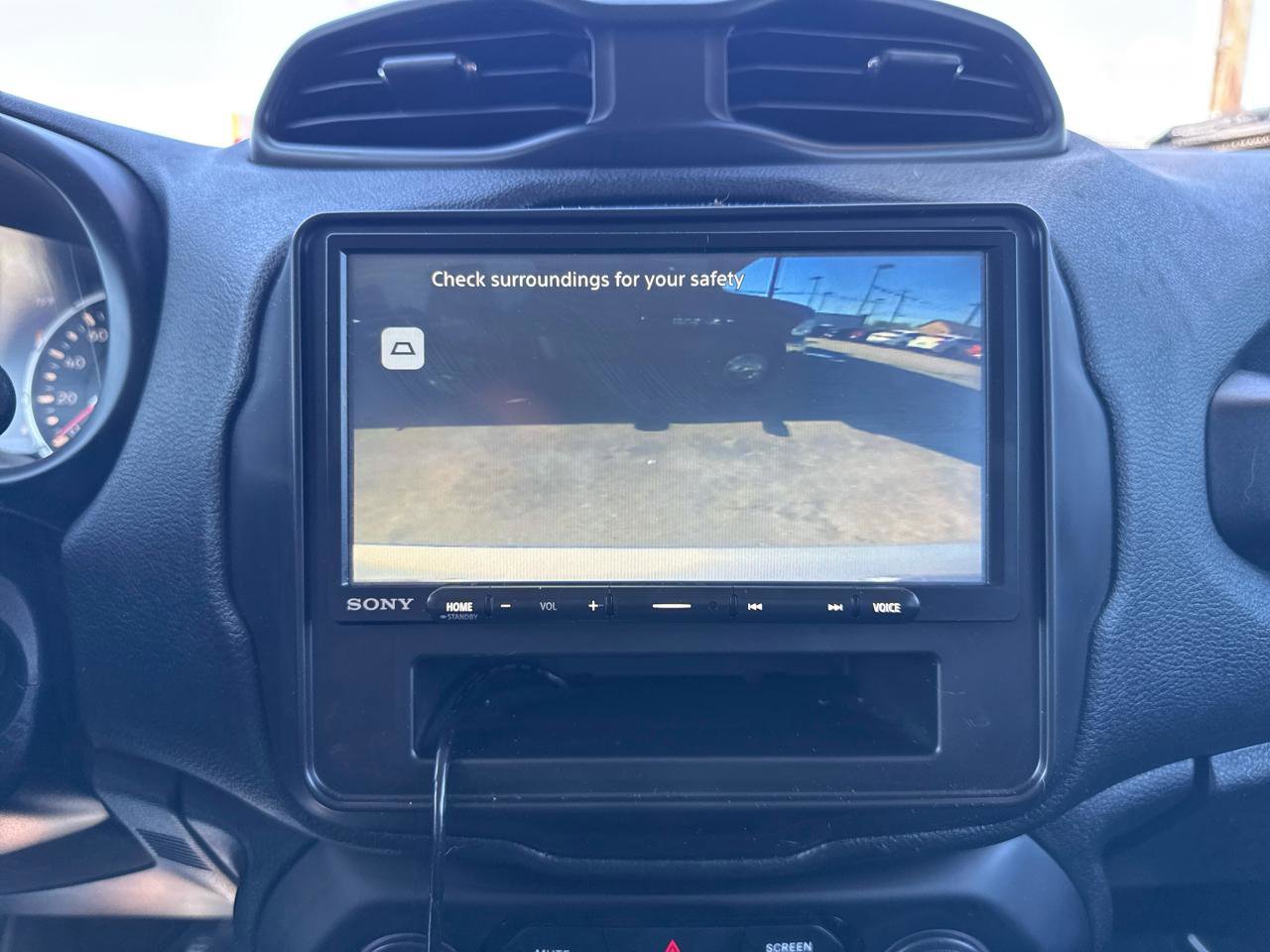 Used 2018 Jeep Renegade Limited w/ UConnect 8.4 Nav Group AWD/4WD image 20