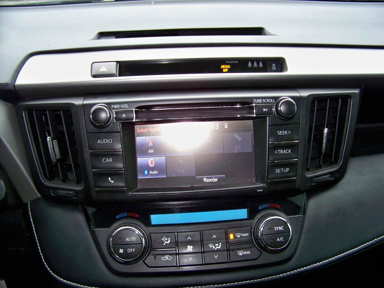 Used 2018 Toyota RAV4 XLE image 20