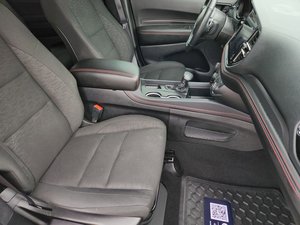 Used 2025 Dodge Durango GT w/ Blacktop Package AWD/4WD image 15