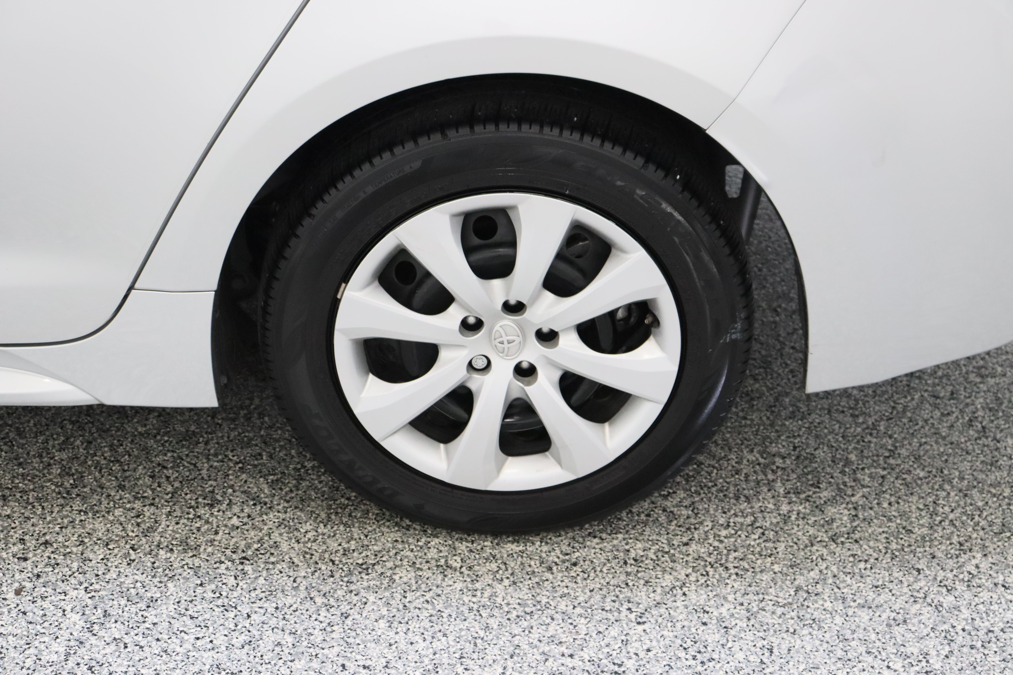 Used 2024 Toyota Corolla LE FWD image 10