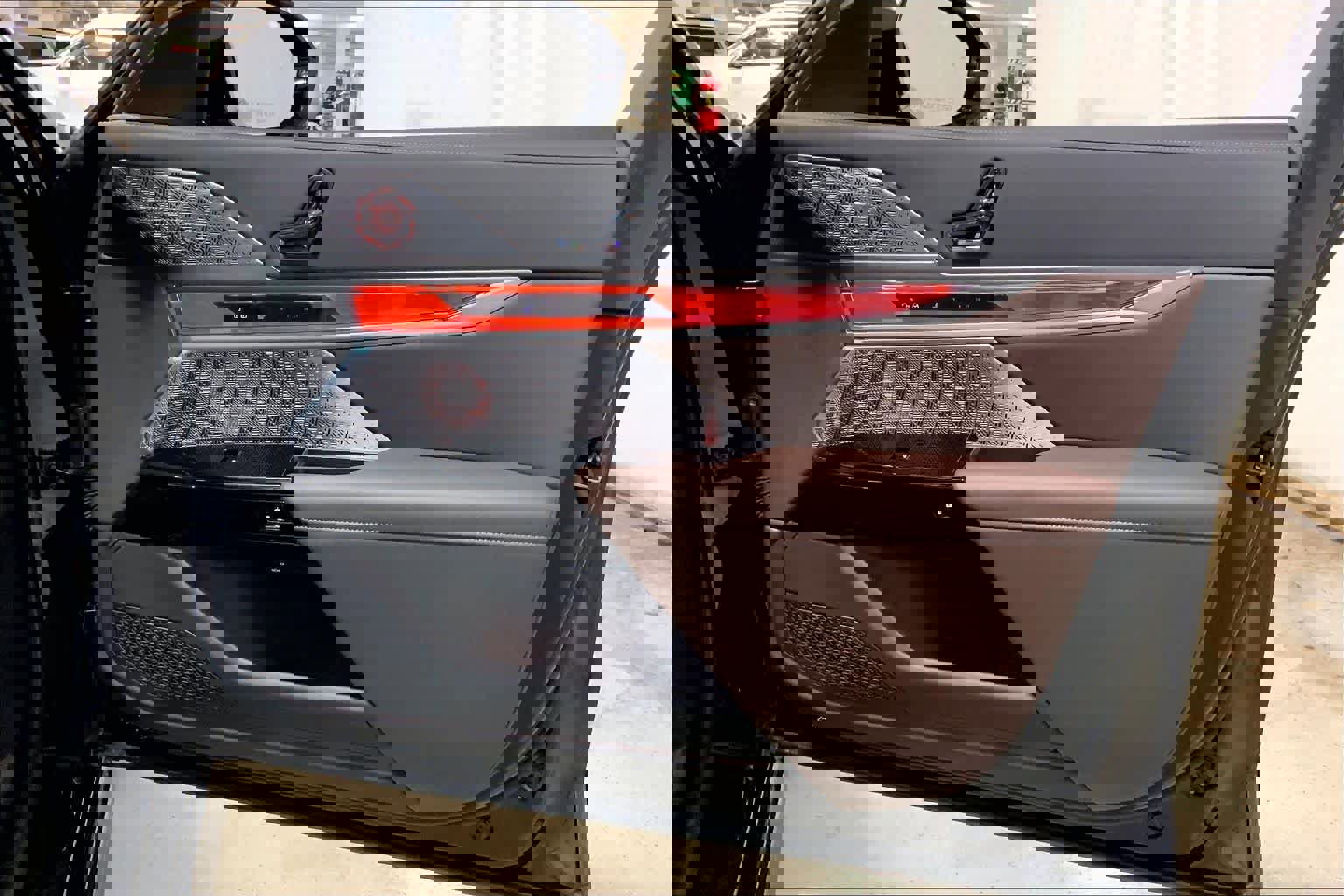 Used 2025 BMW 760i xDrive image 22