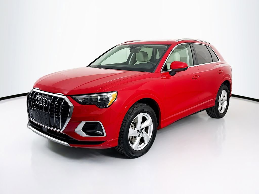Used 2020 Audi Q3 2.0T Premium w/ Convenience Package AWD/4WD image 1
