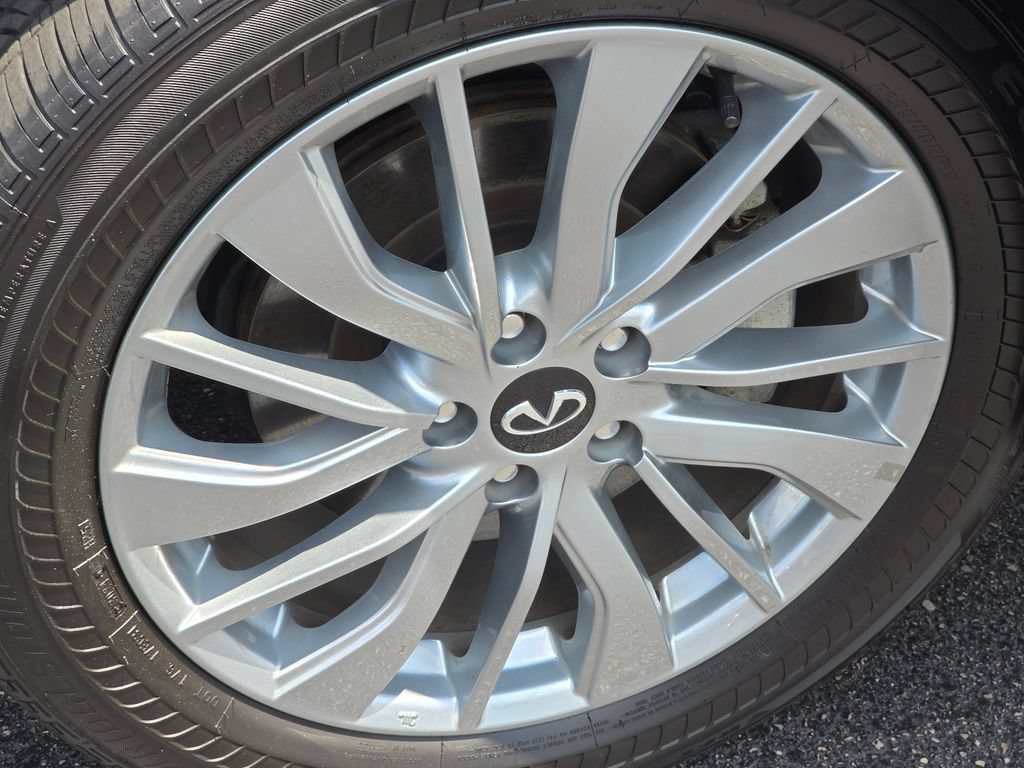 Used 2025 INFINITI QX50 Luxe AWD/4WD image 21